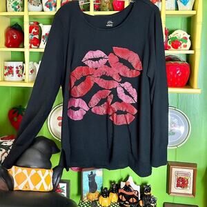 Catos Plus Size Valentines day red kiss lips graphic longsleeve shirt size 16